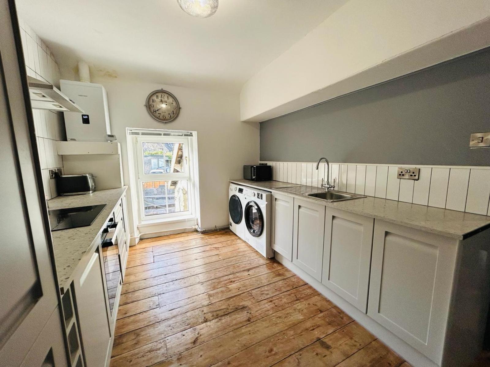 Dolgellau Grand Heights Apt エクステリア 写真